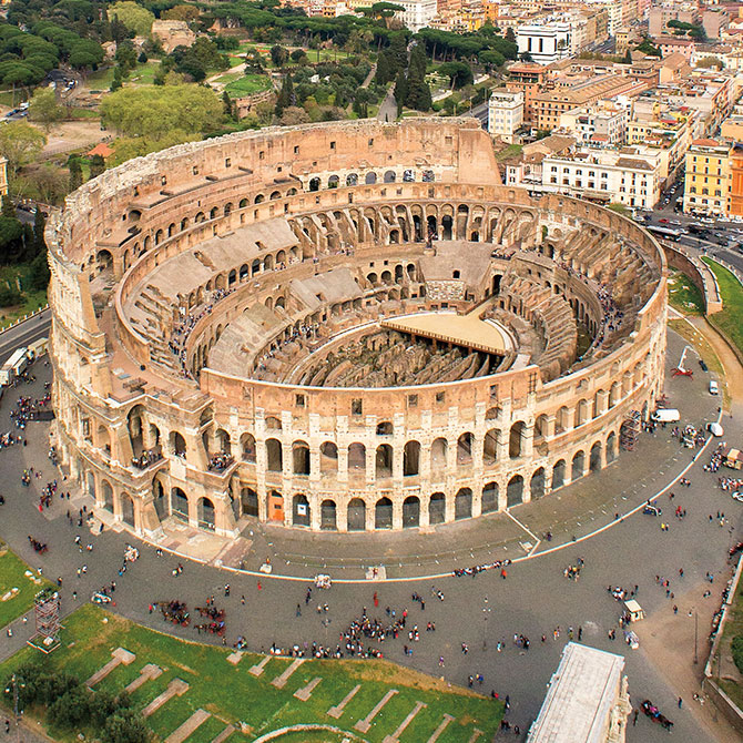 Enlargeable photo of the colosseum in Rome